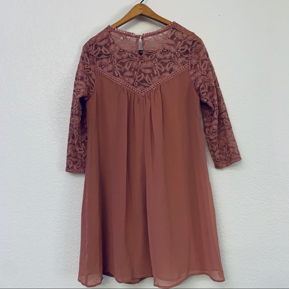Dusty Rose Lace Dress - Picture 5 of 5
